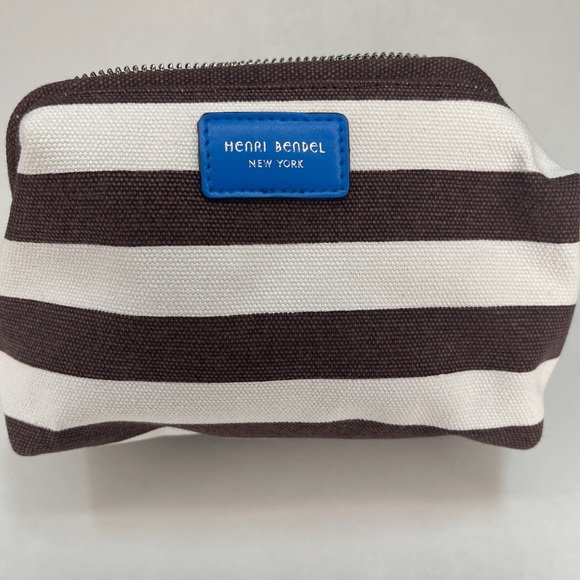 🐠Henri Bendel New York chocolate and white stripe cosmetic case - Picture 2 of 11